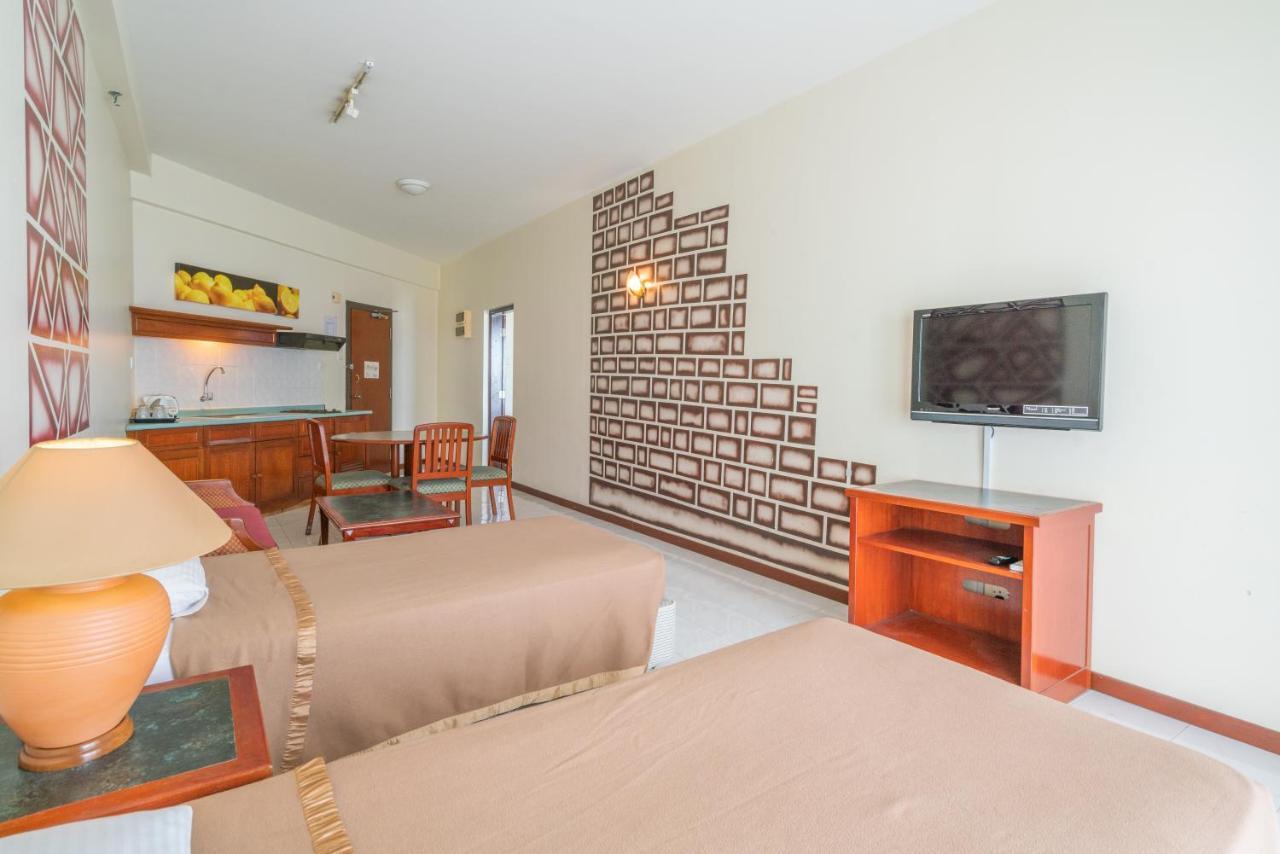 Seaview Deluxe Studio Couples Room S تانجونغ بونغاه المظهر الخارجي الصورة