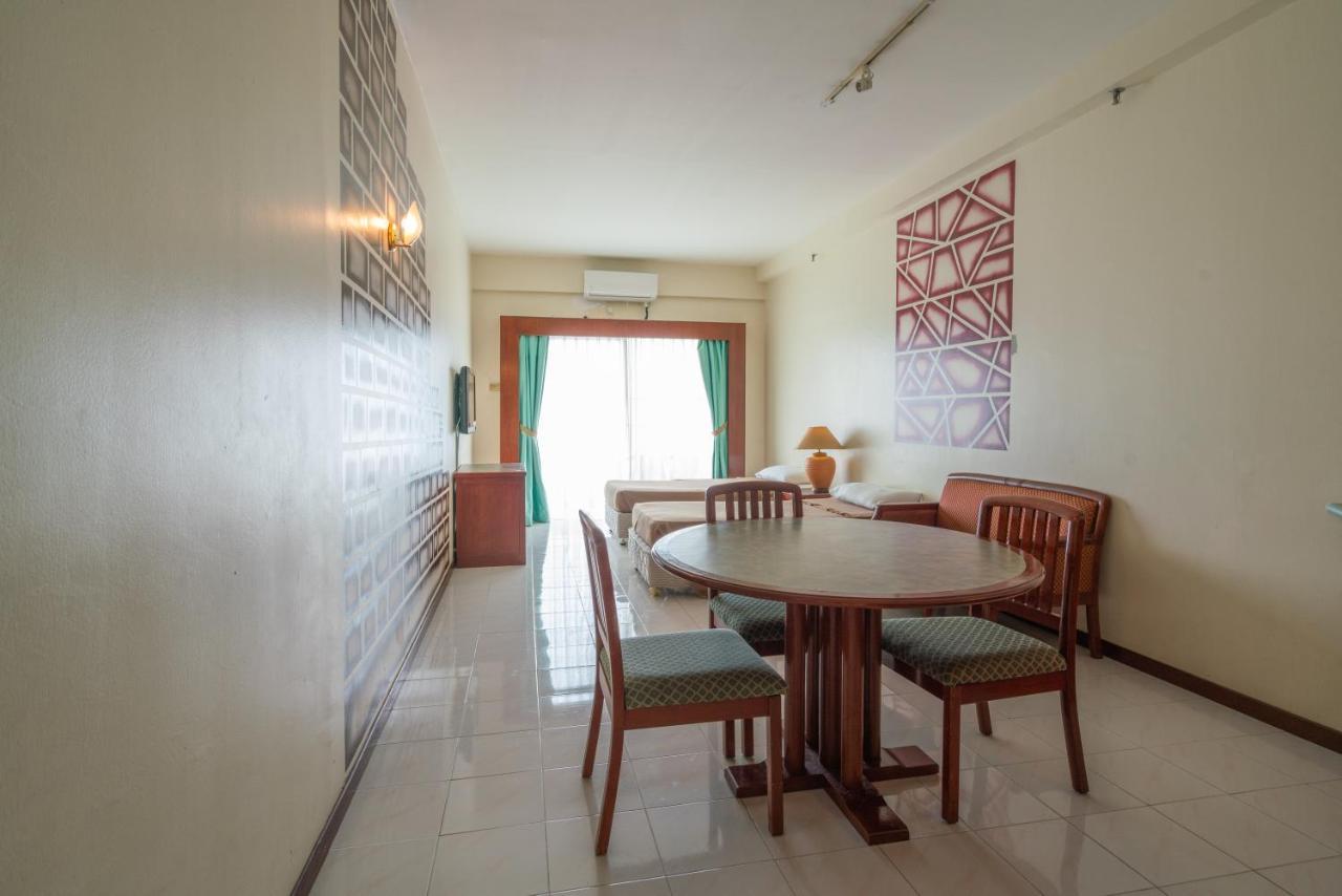 Seaview Deluxe Studio Couples Room S تانجونغ بونغاه المظهر الخارجي الصورة