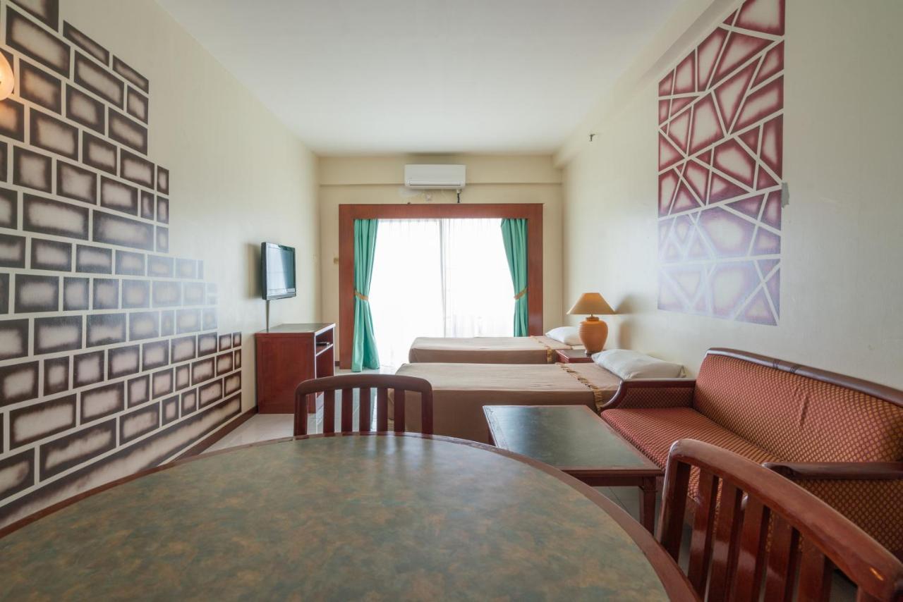 Seaview Deluxe Studio Couples Room S تانجونغ بونغاه المظهر الخارجي الصورة